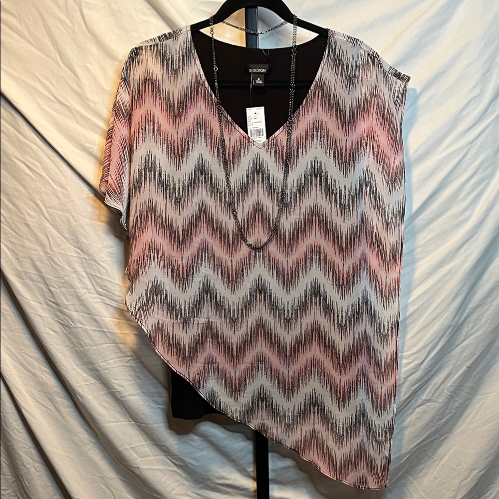 NWT B. Design Chevron Blouse in Pink and White (Box1)
